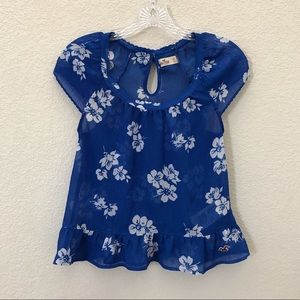 2/$25✨Hollister Floral Top